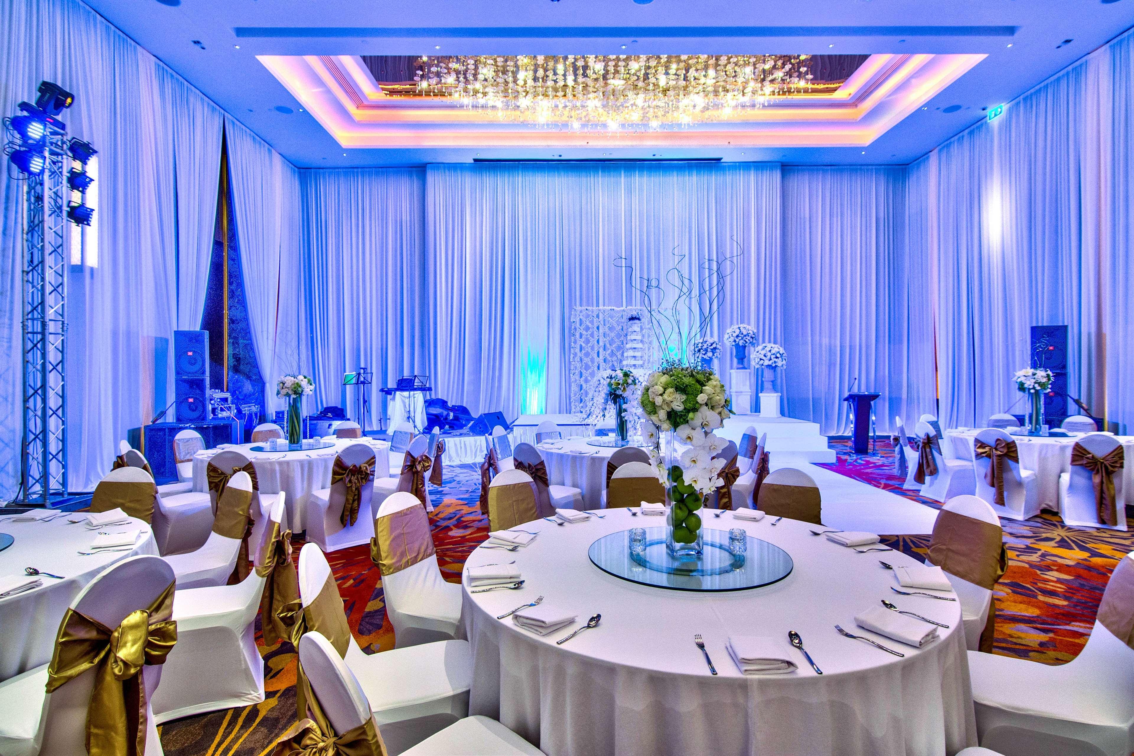 Radisson Blu Plaza Bangkok Hotel Exterior photo The ballroom