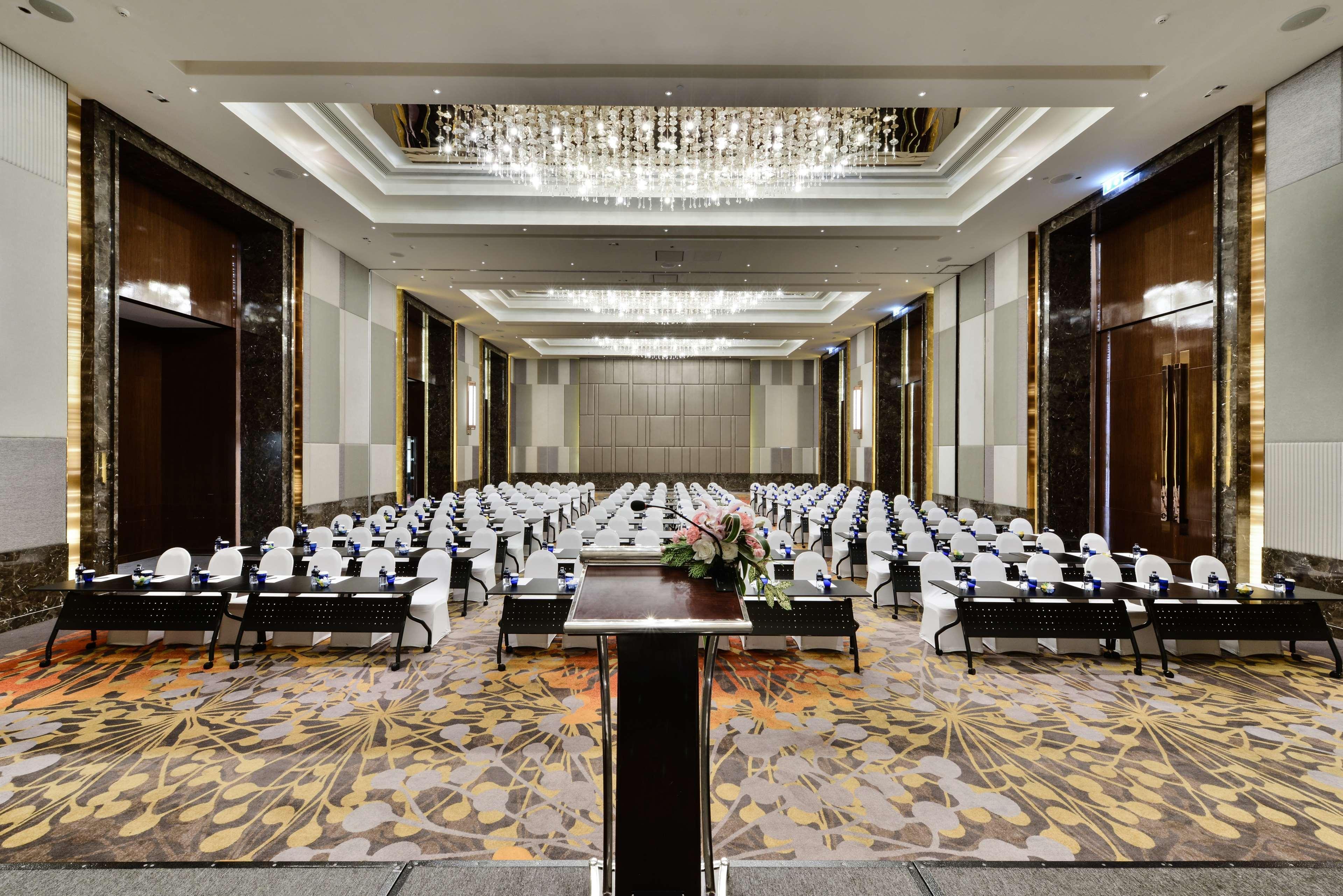 Radisson Blu Plaza Bangkok Hotel Exterior photo The Grand Ballroom