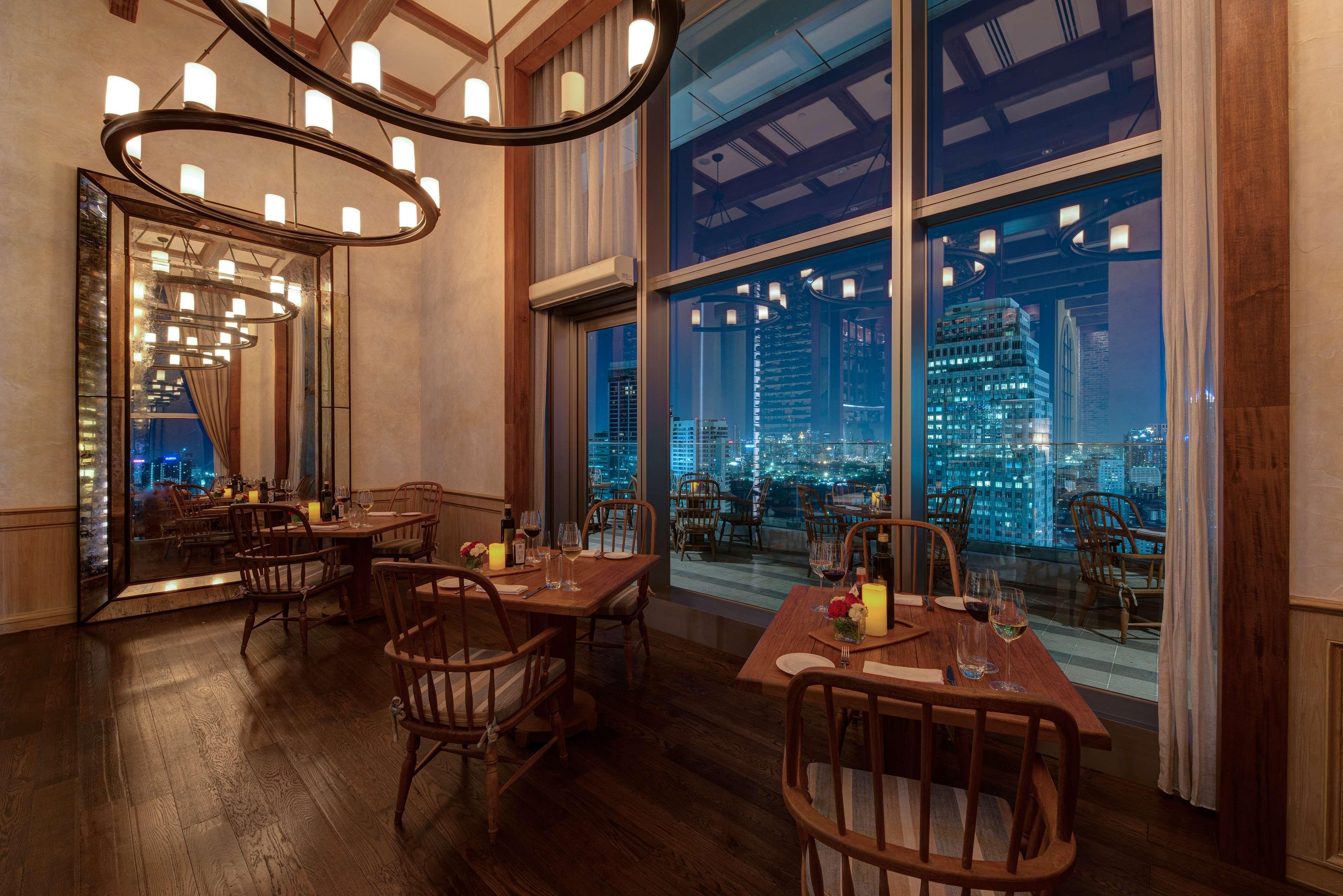 Radisson Blu Plaza Bangkok Hotel Exterior photo The interior of the restaurant