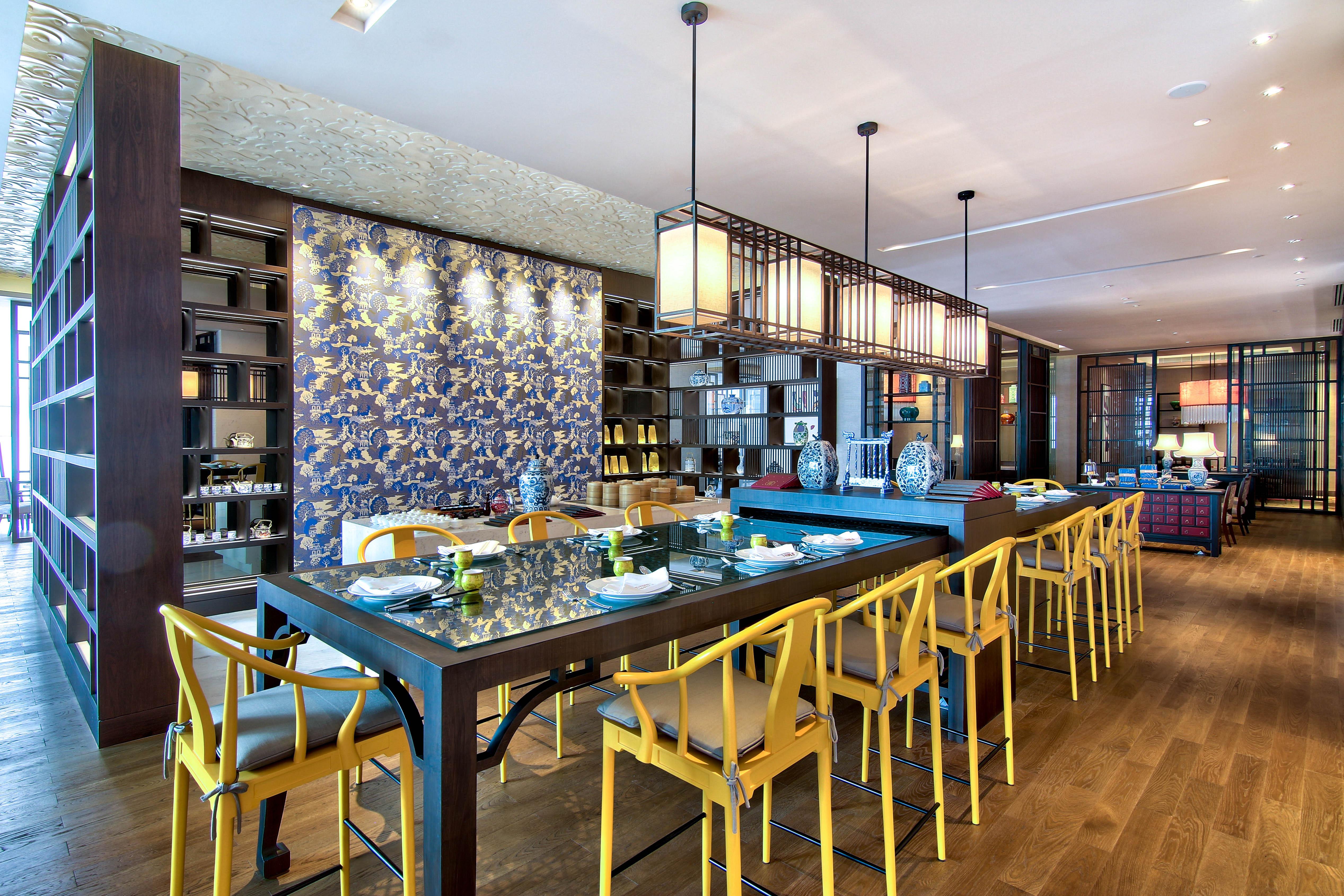 Radisson Blu Plaza Bangkok Hotel Exterior photo The Bar